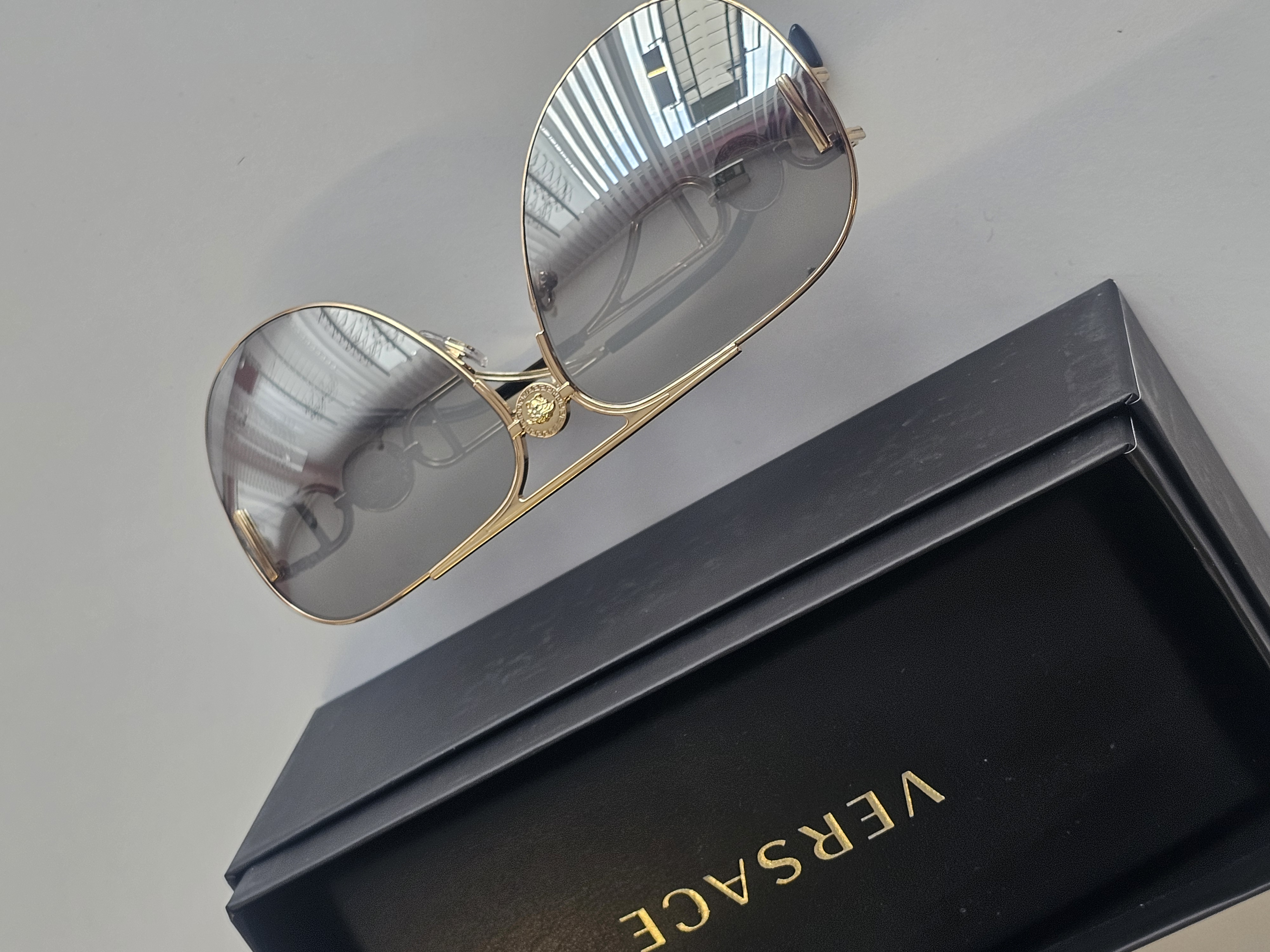 Original Versace Sonnenbrillen Posten – 3 Stück – mit Etuis & Modellnummern NEU