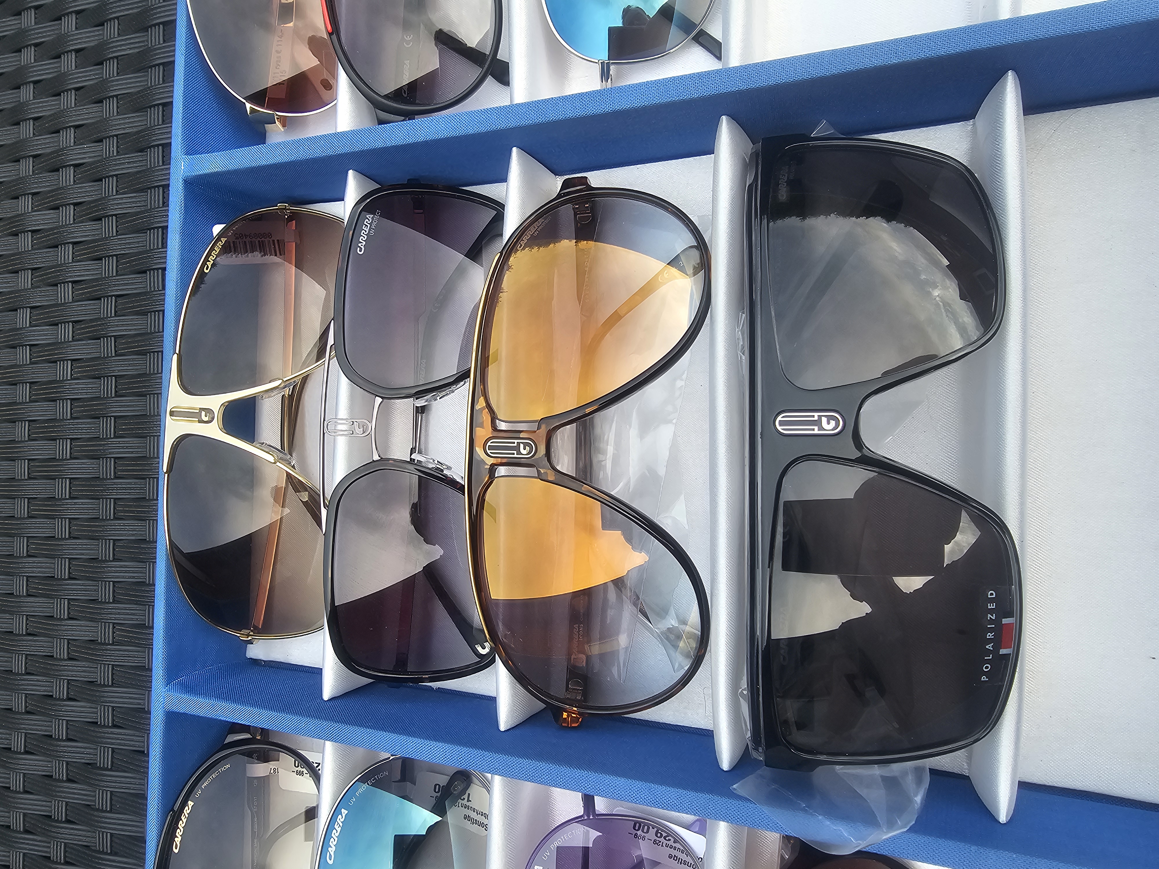 Carrera Sonnenbrillen – Restposten / Händlerposten – 11 Stück Neu