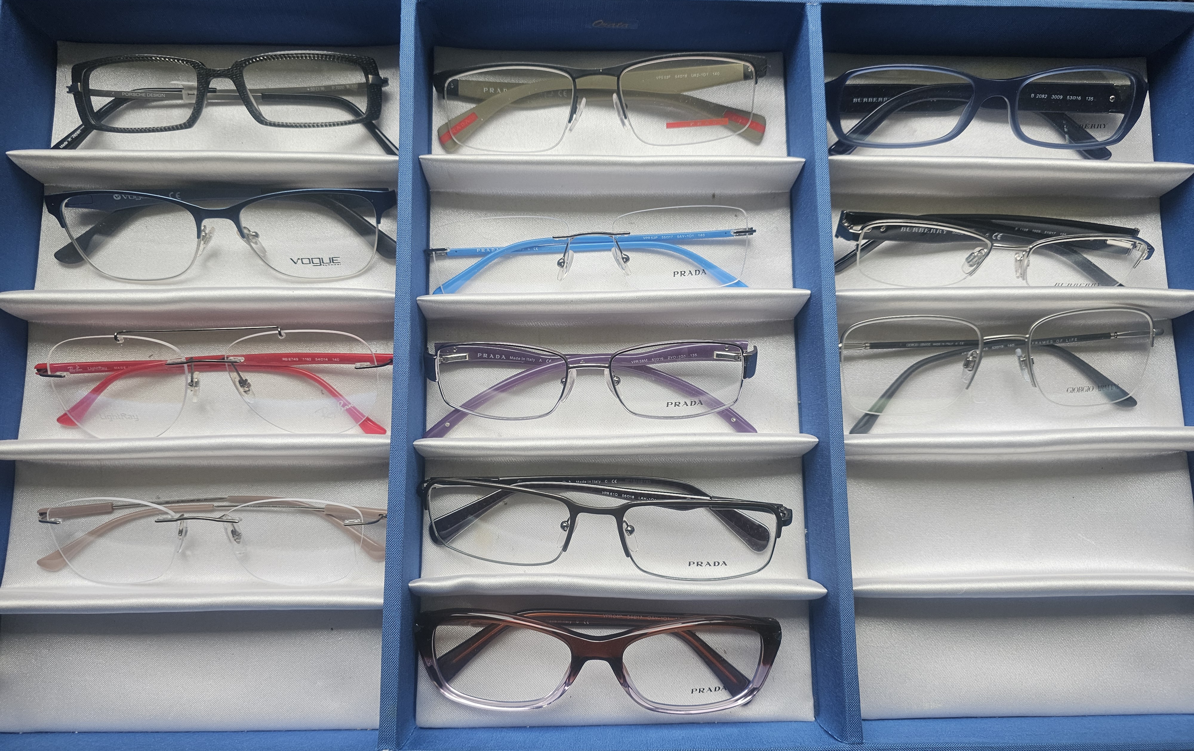 12 Designer-Brillen Porsche Design, Vogue Eyewear, Ray-Ban, Prada, Burberry, Giorgio Armani – NEU Stück 25€