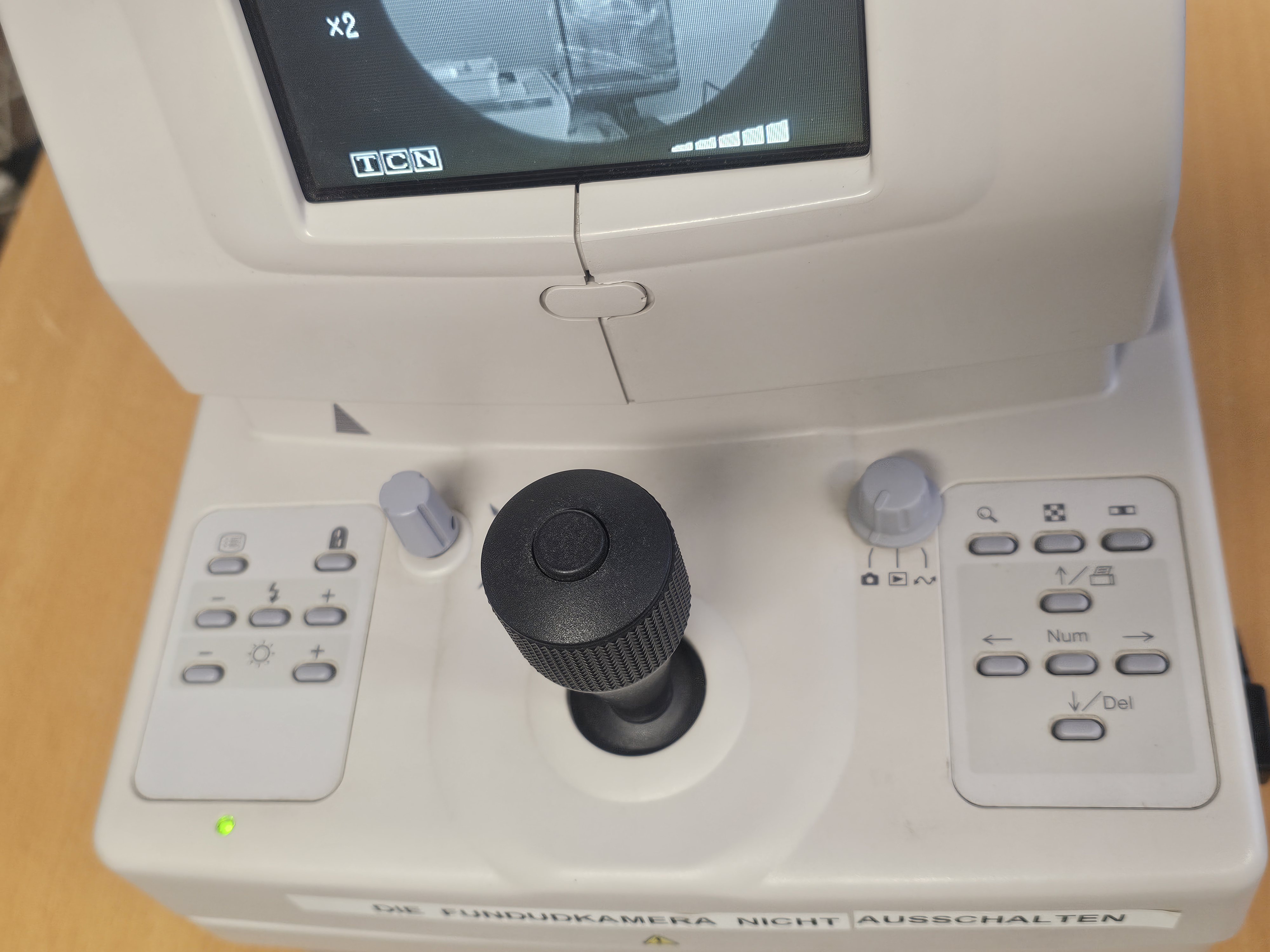 TOPCON TRC-NW200 – Non-Mydriatic Retinal Camera / Funduskamera – ohne Software – Ansicht 2