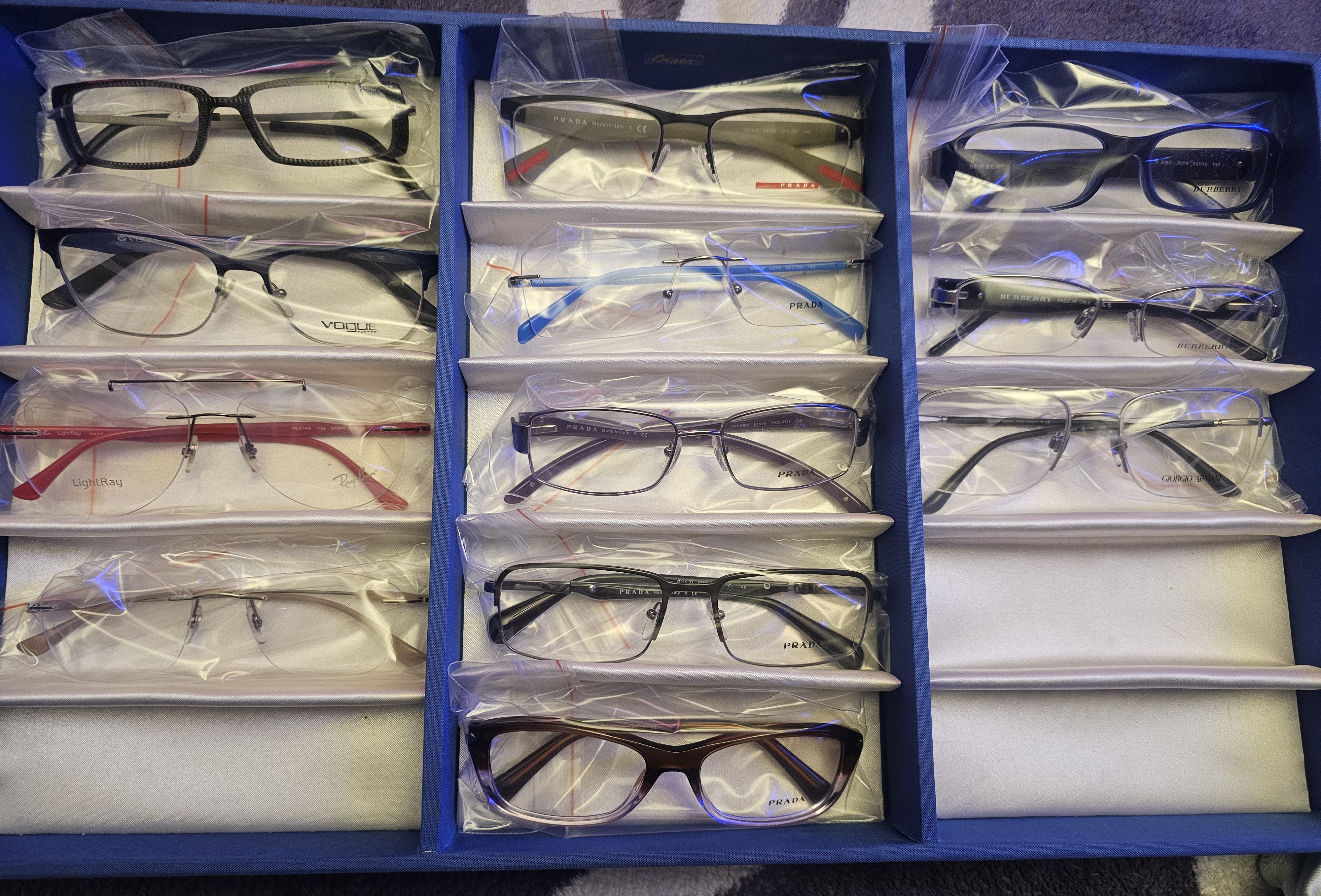 12 Designer-Brillen Porsche Design, Vogue Eyewear, Ray-Ban, Prada, Burberry, Giorgio Armani – NEU Stück 25€