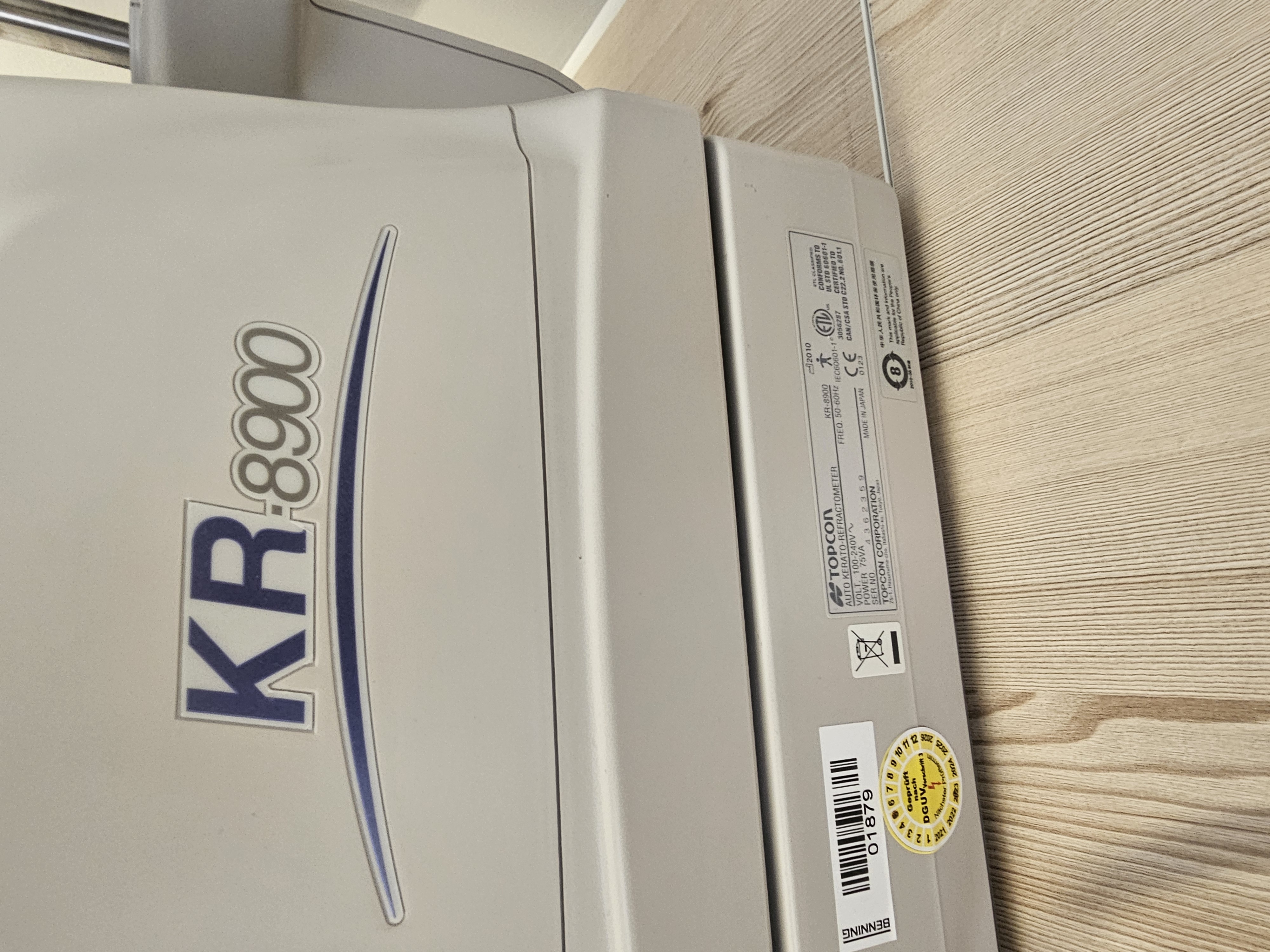 TOPCON KR-8900 Auto Kerato-Refractometer