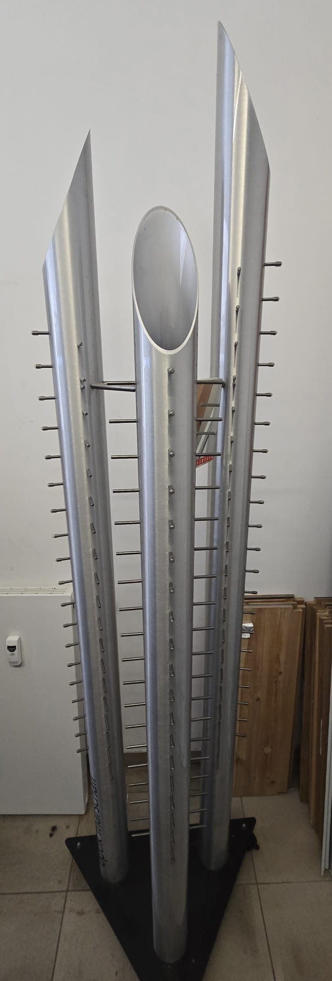 Exklusiver Aluminium Präsentationsständer – Design-Highlight für Ihr Geschäft
