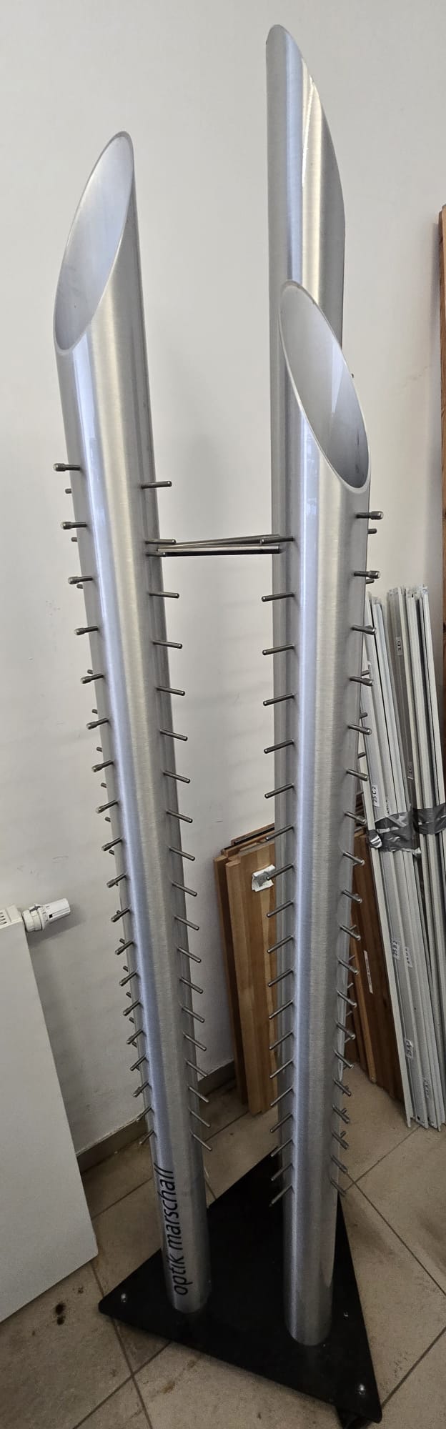 Exklusiver Aluminium Präsentationsständer – Design-Highlight für Ihr Geschäft