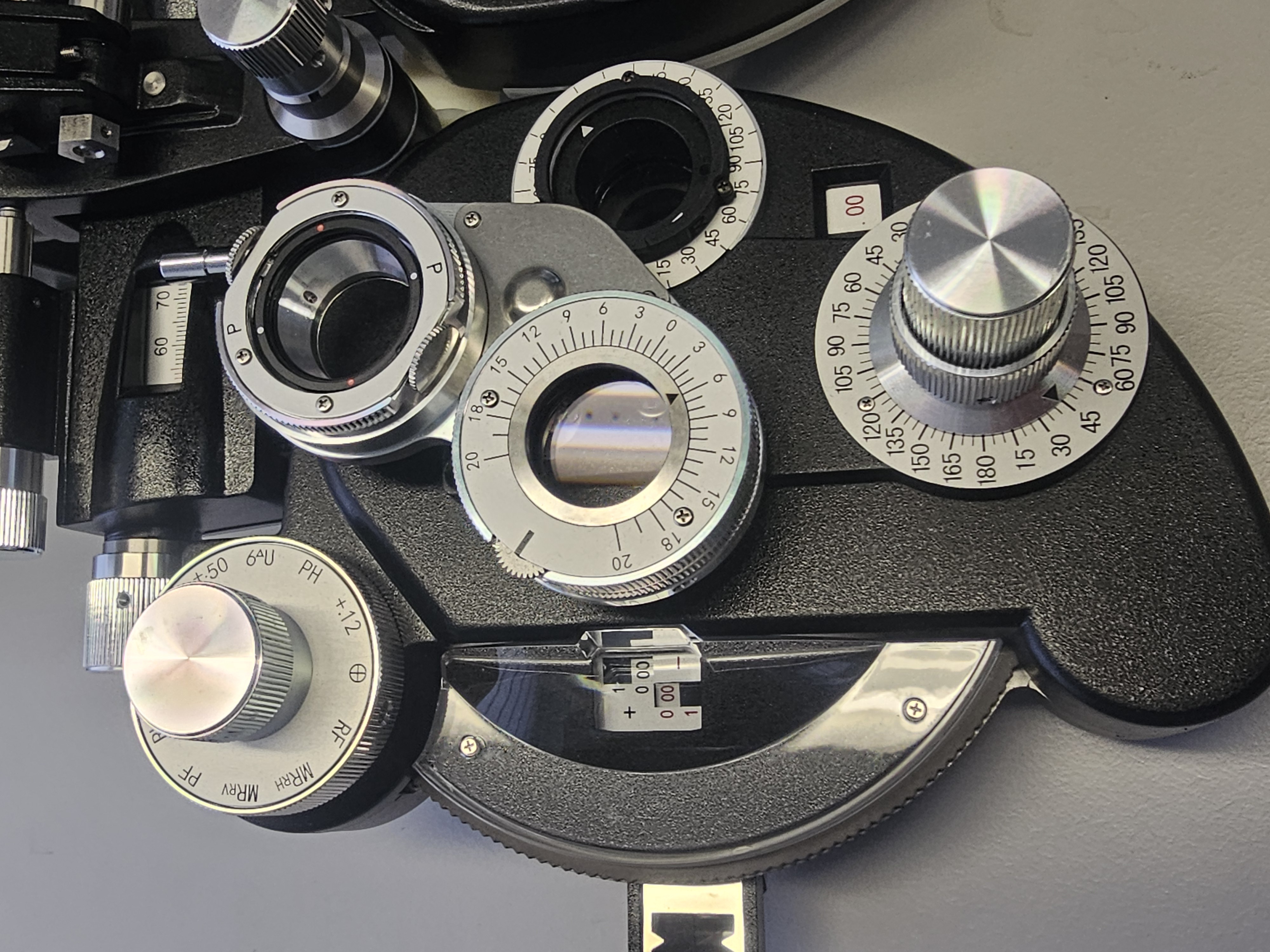 Manueller Phoropter YEASN SLY-100 – für Refraktion und 3D-Sehtests geeignet – Ansicht 4