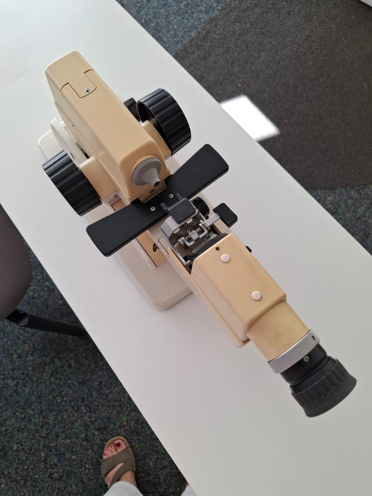 TOPCON LM-8 manueller Scheitelbrechwertmesser – funktionsfähig