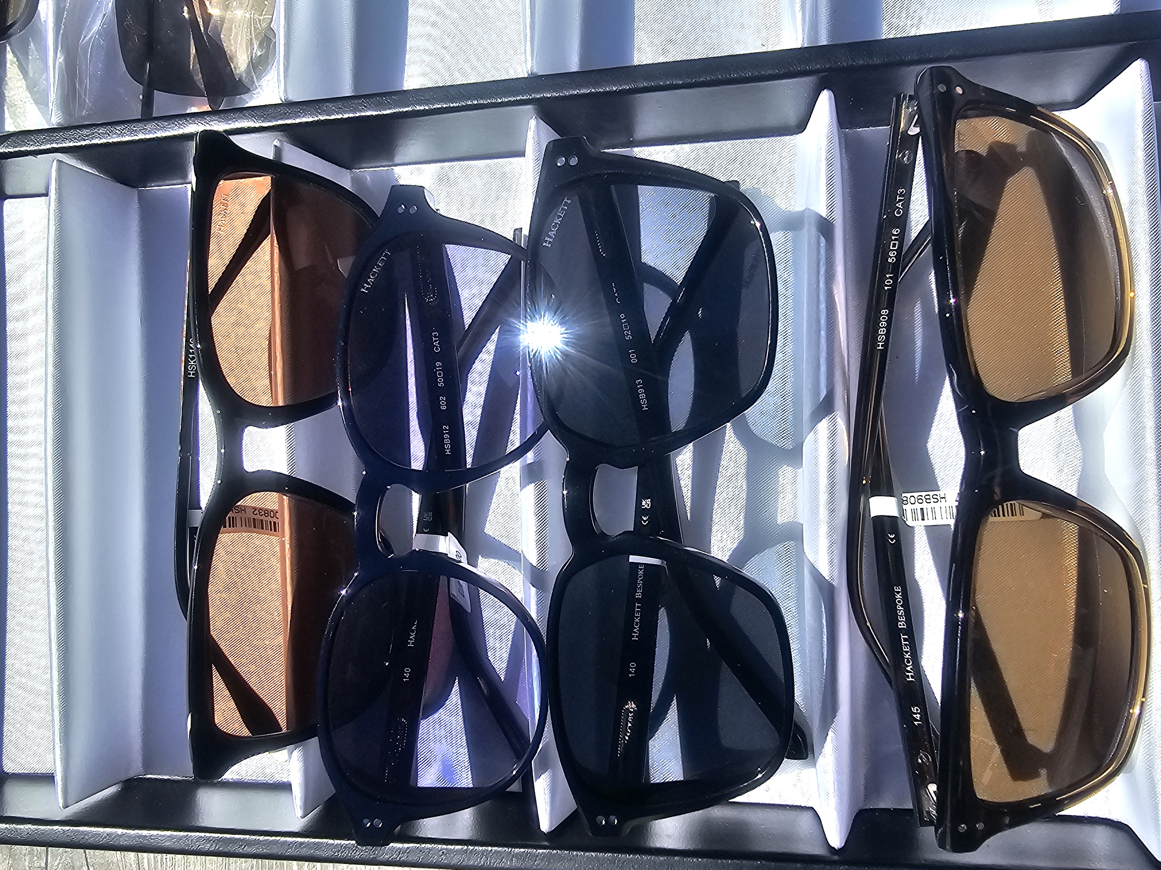🕶️ Posten Designer-Sonnenbrillen 8 Stück – Freudenhaus, Hackett Bespoke & Maui Jim 😎 Neuware
