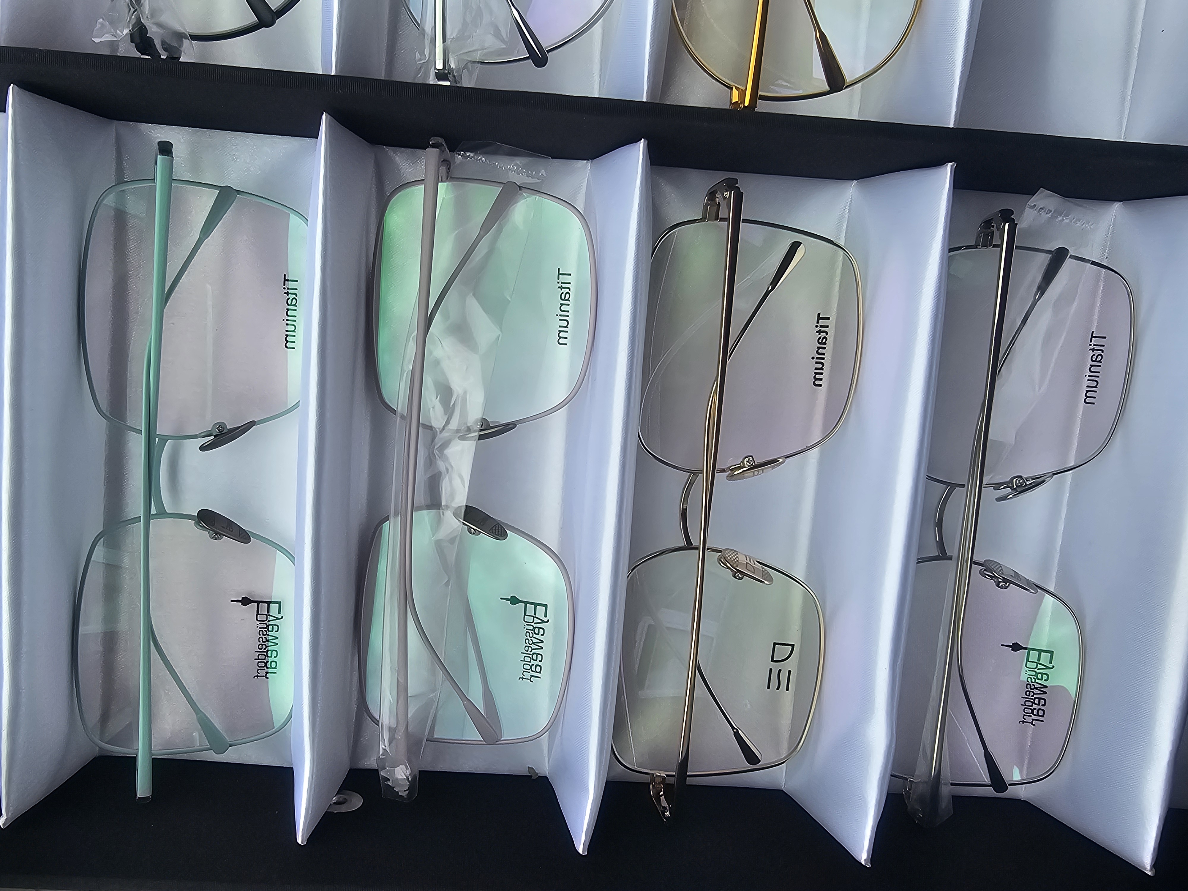 Düsseldorf Eyewear – Brillenbestand Posten Nr. 3 Neu – Ansicht 9