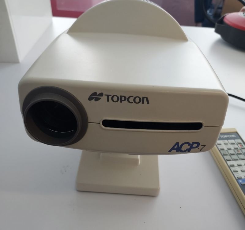 TOPCON ACP-7E Auto Chart Projector – Sehtestgerät