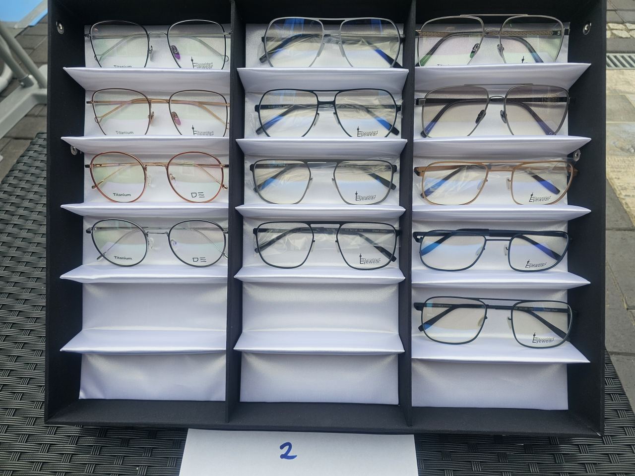 Düsseldorf Eyewear – Neu ungetragen Posten Nr. 2