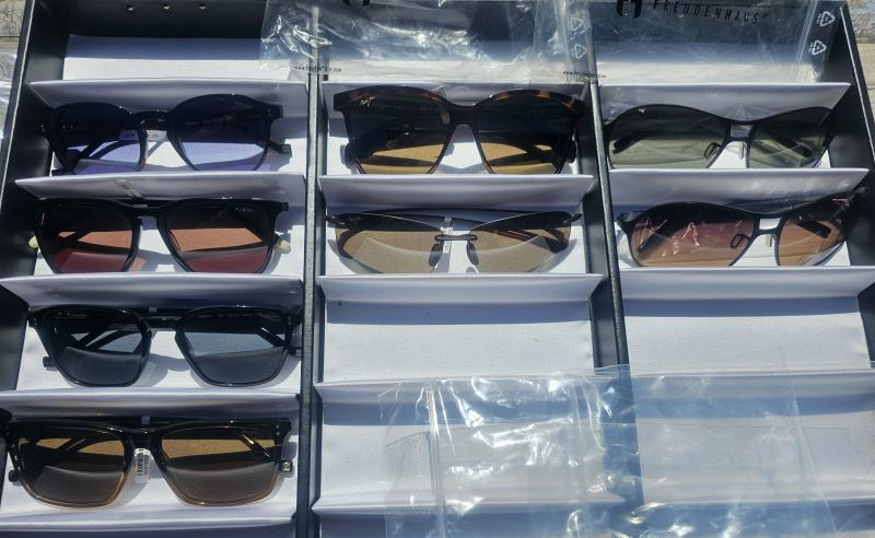 🕶️ Posten Designer-Sonnenbrillen 8 Stück – Freudenhaus, Hackett Bespoke & Maui Jim 😎 Neuware