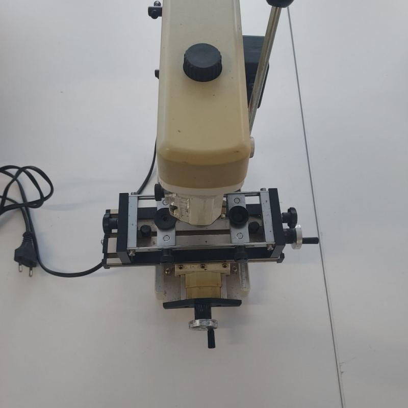 XENOX TBM 220 Präzisions-Tischbohrmaschine mit Kreuztisch